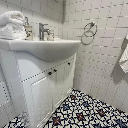 Jaukus Aleksoto Butas Kaune Su Atskiru Iejimu, Salia Senamiescio Apartmán