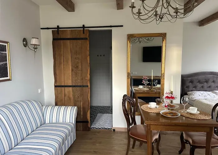 アパート Jaukus Aleksoto Butas Kaune Su Atskiru Iejimu, Salia Senamiescio カウナス