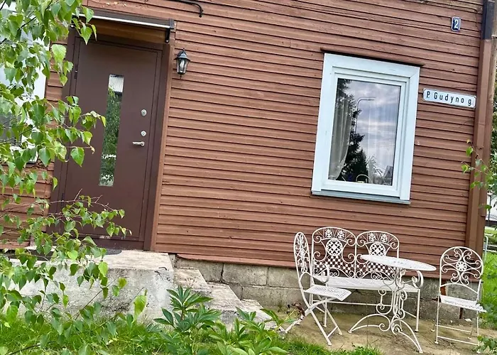 Jaukus Aleksoto Butas Kaune Su Atskiru Iejimu, Salia Senamiescio