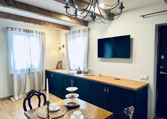 Daire Jaukus Aleksoto Butas Kaune Su Atskiru Iejimu, Salia Senamiescio *